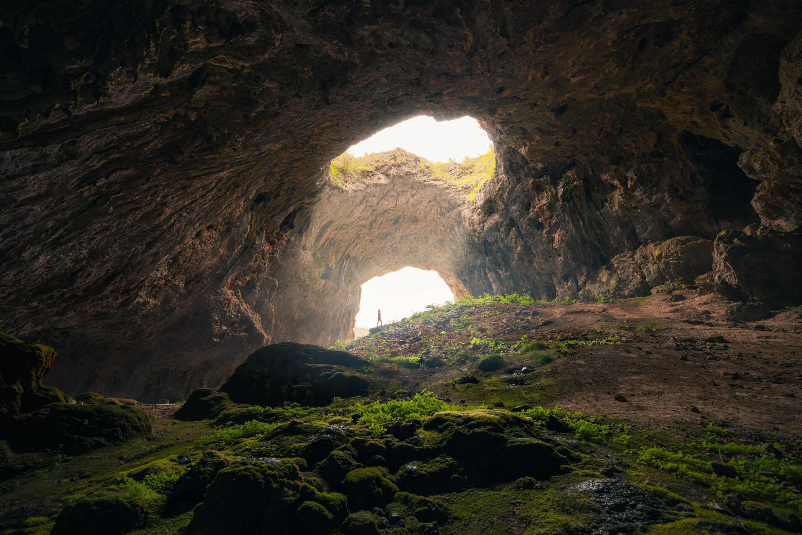 ExploringYarrangobilly Caves North Glory Cave, Snowy Mountains